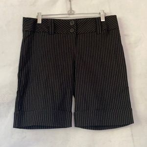 Women’s Wawa Black & White Pinstripe Shorts